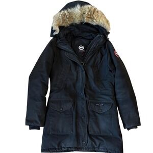 Canada Goose Trillium Parka 5550L Women's Med- down filled + coyote fur trim